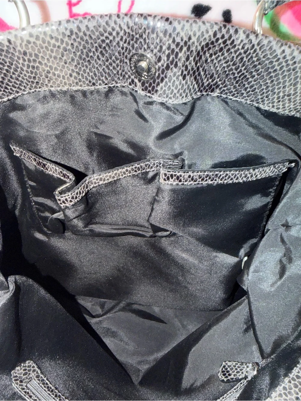 🩶 Nine West Metallic Faux-Snake Ruched Tote